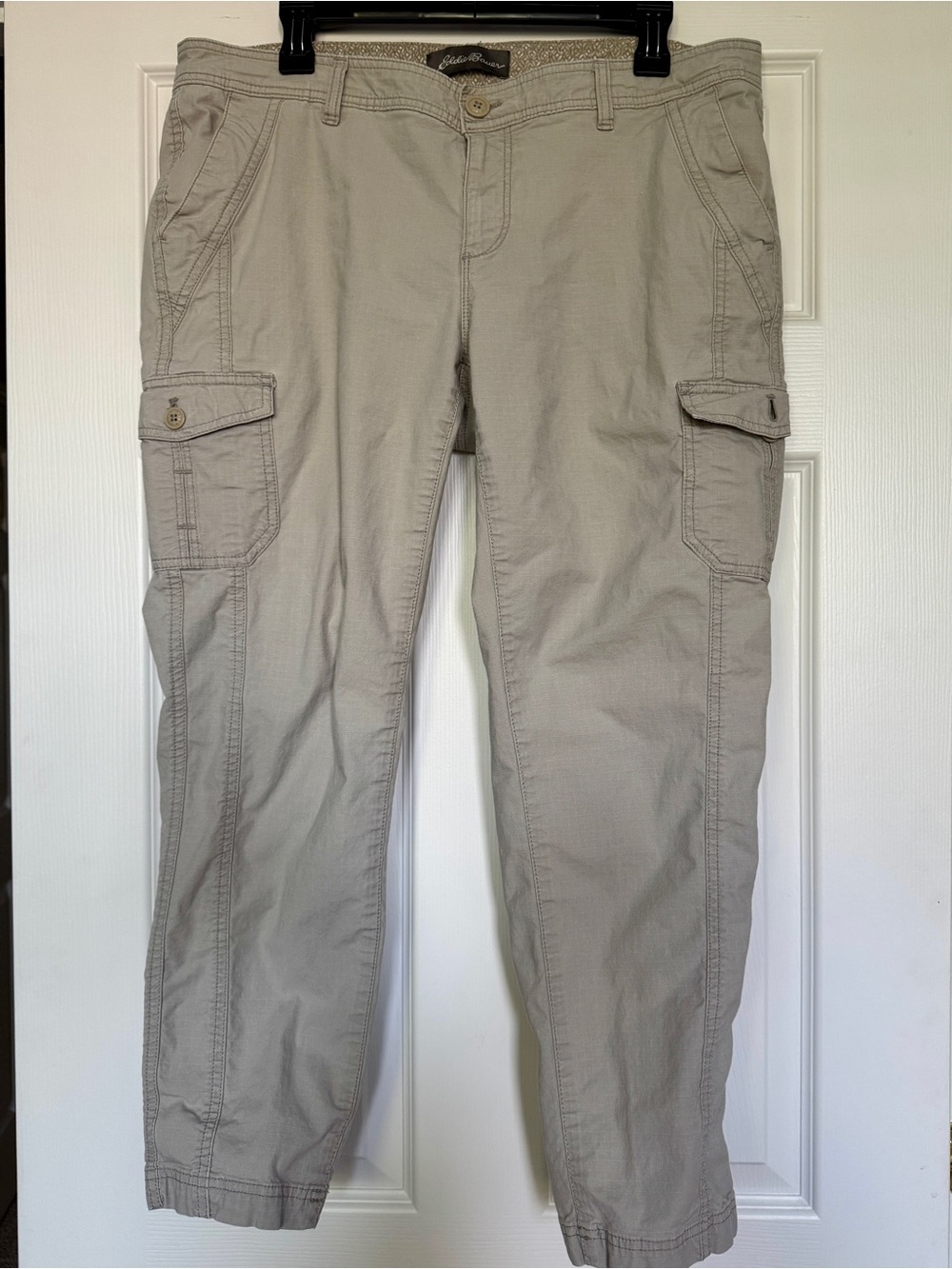 Eddie Bauer Women's Straight Leg Cargo Pants - Light Khaki